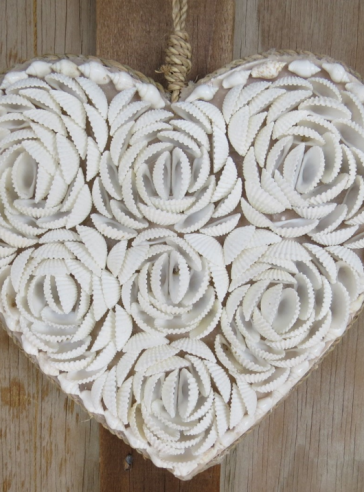 Shell Heart Wall Hanging Style 2